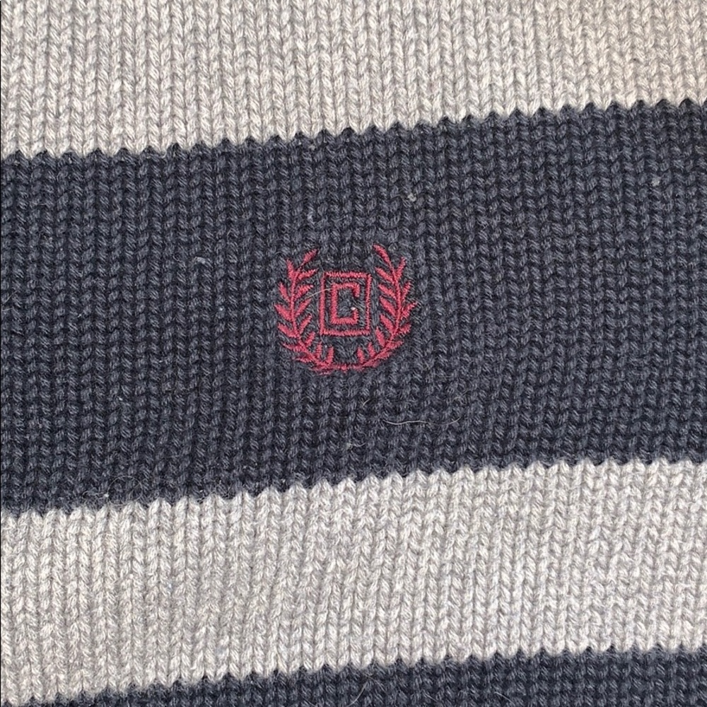 Sweater - Picture 3 of 4